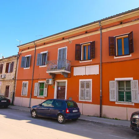 Rade 1027 Apartment Pula
